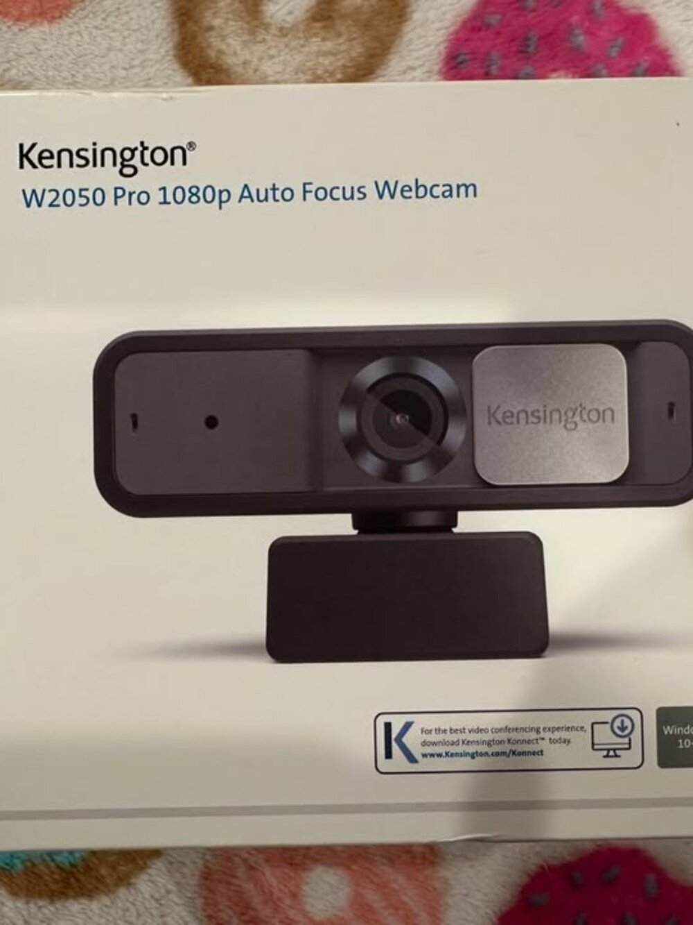 Kensington W2050 Pro 1080p Auto Focus Pro Webcam with Dual Stereo Microphone